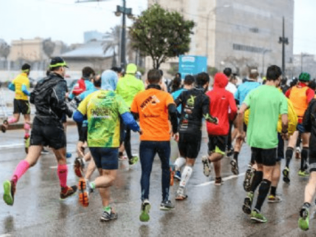 Consejos para correr con lluvia: disfrutá de una carrera segura y refrescante