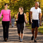 Pasos saludables: el poder de caminar después de comer
