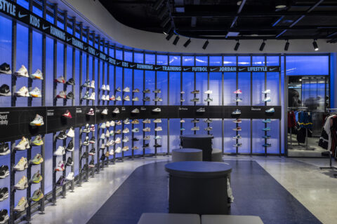 Nuevo local de Nike en Galerías Pacífico