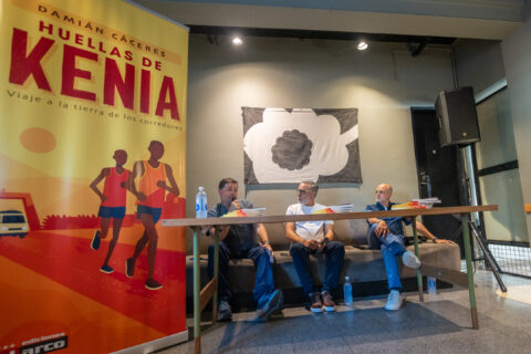 HUELLAS DE KENIA, ya salió el libro que viaja a la tierra de los corredores